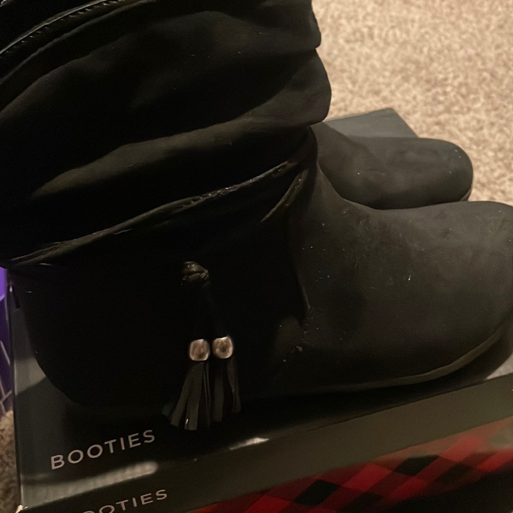 Flat Booties
